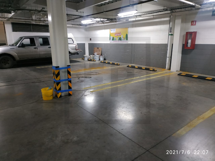 Balizado en pisos para estacionamiento